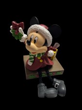 Hawthorne Village "Mistletoe