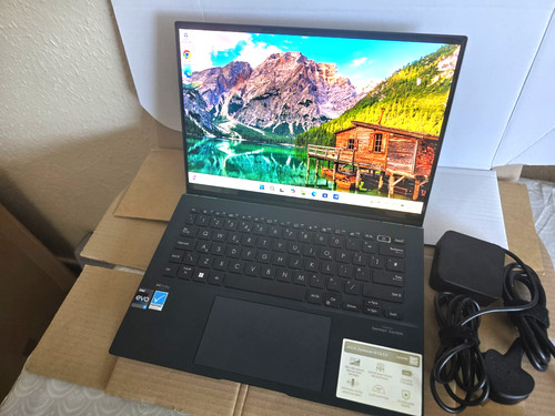 Asus zenbook oled touch - oled,