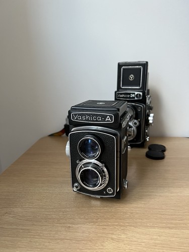 Yashica 120 film - a,