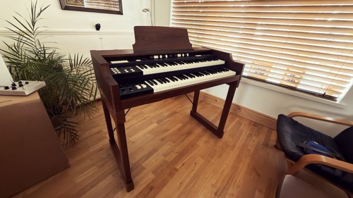 Hammond organ clone oberheim - hammond,