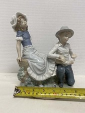 Nao by Lladro 0448 “A Tender