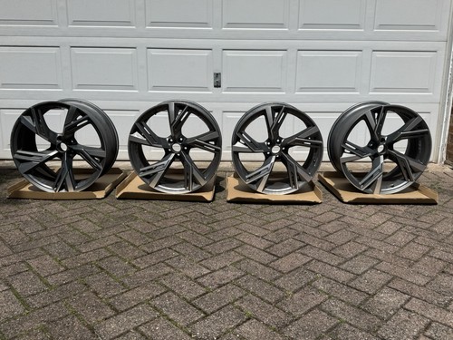 Genuine audi rs6 - genuine, c8