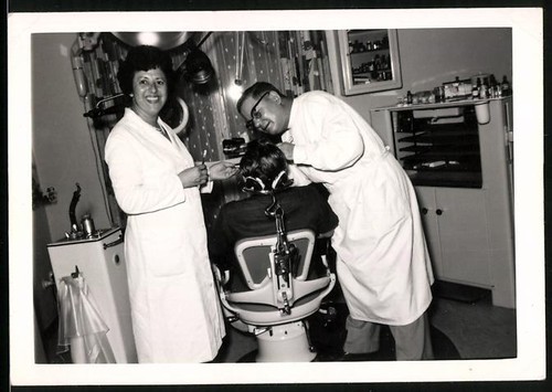 Photograph dentist patient - of, dentist,