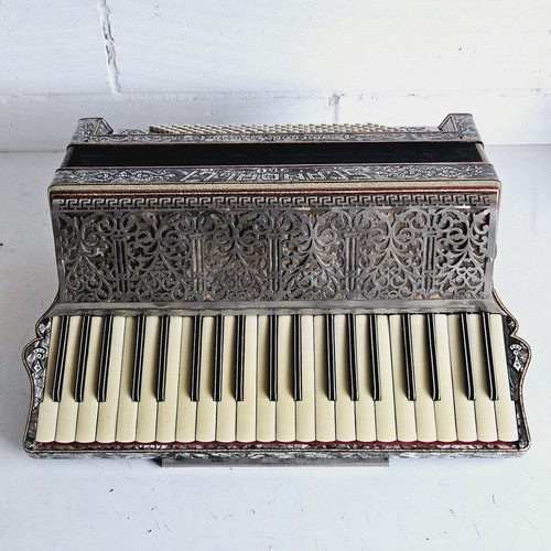 Scandalli 550 accordion case - scandalli, &