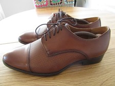 UNWORN ZARA MAN LACE UP SMART