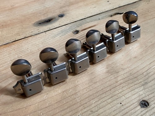 Fender line tuners - line,