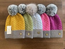 Womens two tone Hat Cable Knit