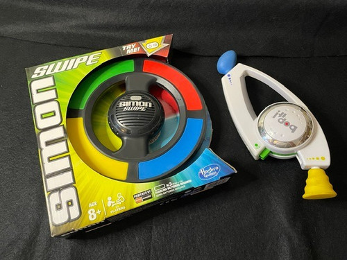 Hasbro simon swipe - hasbro,