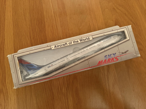 Delta airlines boeing 777 - airlines,