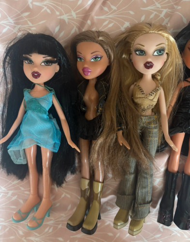 Bratz doll girl bundle - -, of