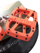 E*Thirteen Base Flat Pedals