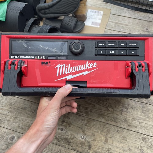 M18 packout radio charger bare - packout,