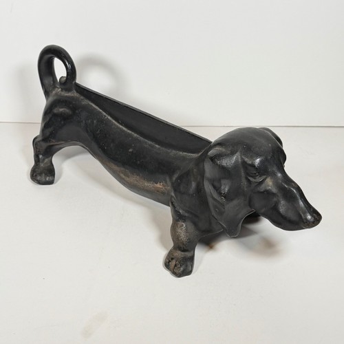 Vintage cast iron dachshund - cast,