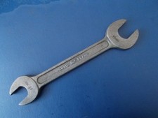Snail Brand Open End Spanner 17mm X 19mm. Very Nice Condition.