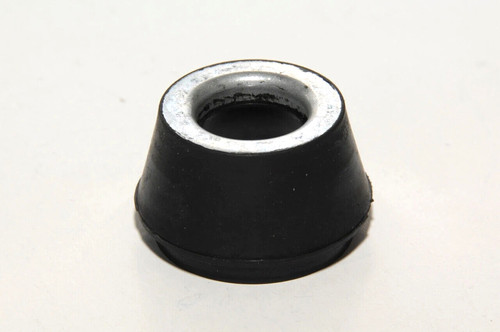 Upper buffer mount stihl 050 - mount,