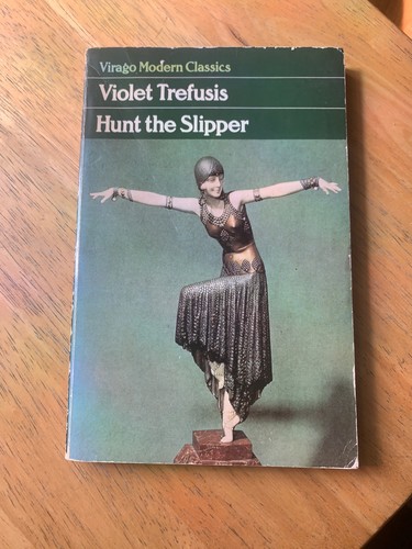 Hunt the slipper - hunt,