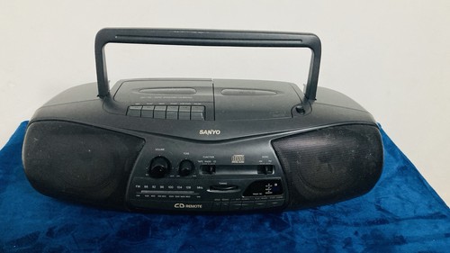 Vintage sanyo mcd z7f radio - vintage,