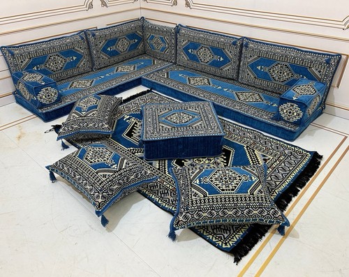 Arbic corner floor seating - corner,
