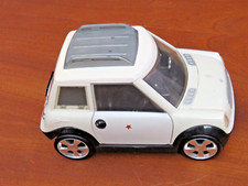 Vintage Bratz Lil Dolls White Lil Coupe Car Original MGA Entertainment 2003.