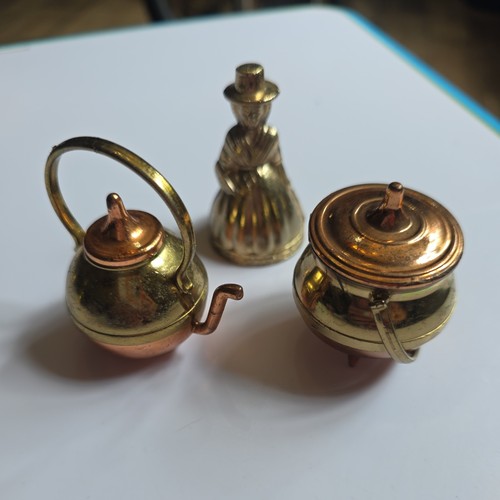 Copper kettles teapot lady - copper,