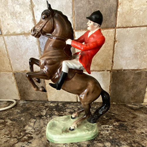 Beswick huntsman rearing - beswick,