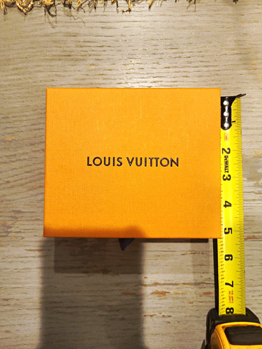 Louis vuitton box - louis, w