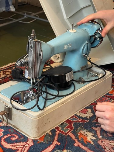 Vintage alfa model sewing - alfa,
