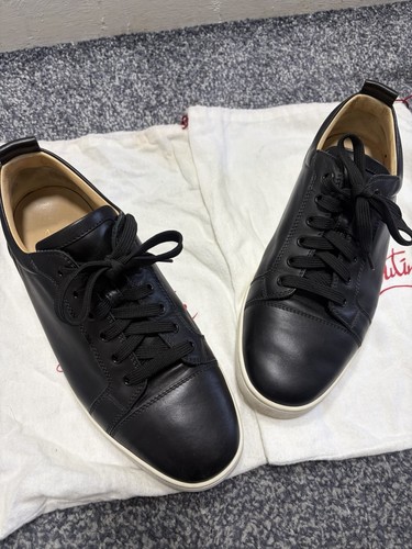 Louboutin black leather - black,