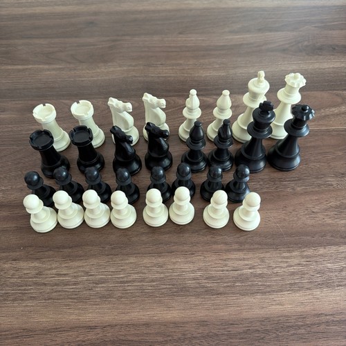 Vintage staunton chess set - vintage,