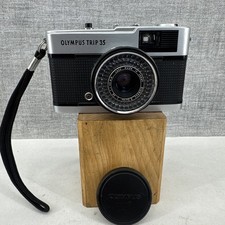 Vintage Olympus Trip 35 Film Camera w/ Olympus D. Zuiko 40mm F/2.8 Lens