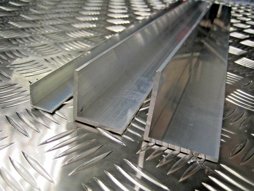 Aluminium angle section - section, 1"