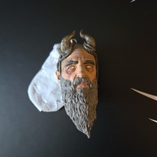 God of War Stone Mason Collectors Edition Mimirs Head Keychain Key Chain 