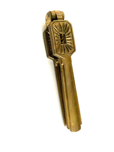 Vintage peerage brass - peerage,