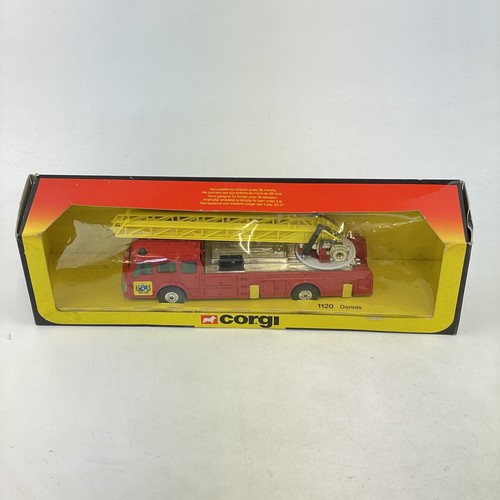 Boxed corgi 1120 dennis - boxed,