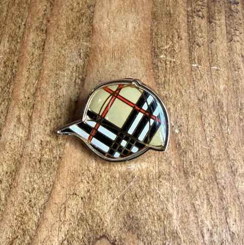 Burberry enamel pin - burberry, badges