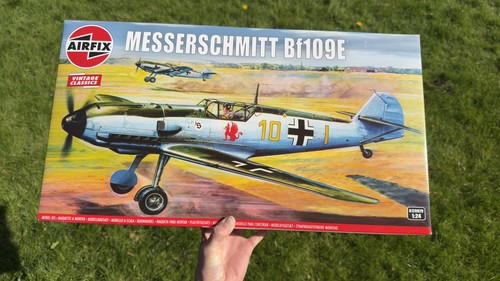 Airfix 109 24th scale - e,