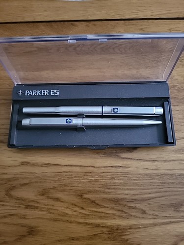 Vintage parker blue trim - vintage,
