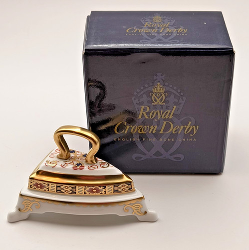 Royal crown derby miniature - ,