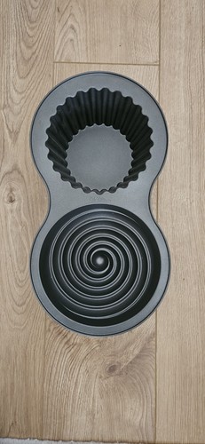 Wilton giant cupcake pan - giant,