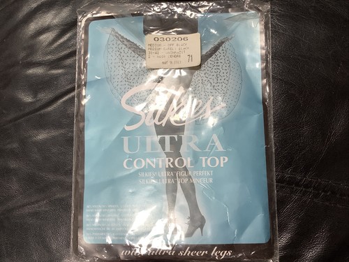 New pair silkies size - 🦵👠new,