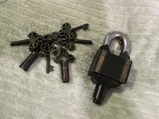 Square Trick Puzzle Lock