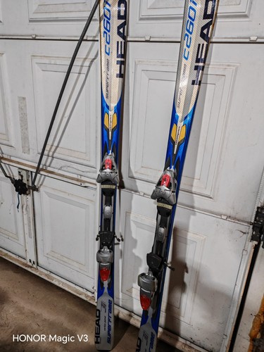 Skis board - skis,