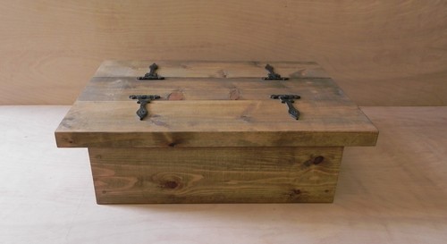 Coffee table storage - table,