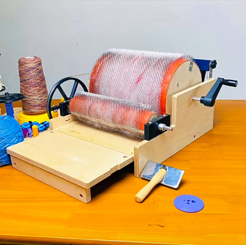Manual wool carder - carder, drum