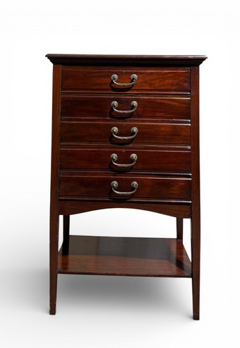 Antique mahogany chest - antique, of