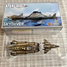 UFO SHADO Sky1 + Skydiver