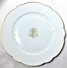 SEVRES Scallop rimmed plate