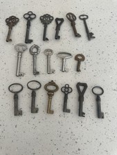 Lot Of 17 Vtg Antique Skeleton Furniture Cabinet Old Lock Door Keys Jeweler
