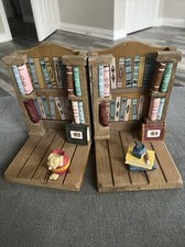 Library Nook BOOK END Wooden