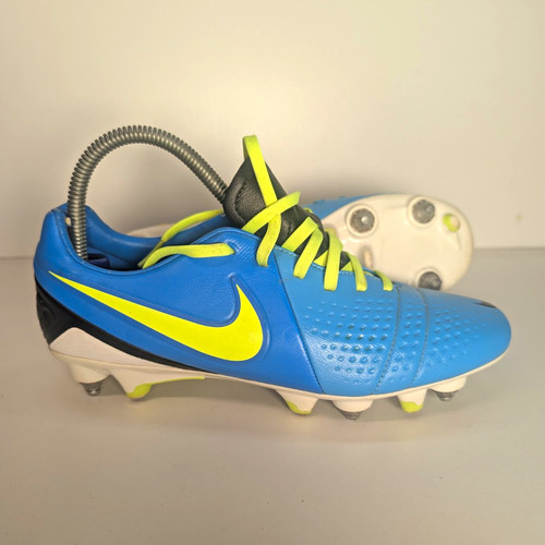 Nike ctr360 maestri iii - nike,